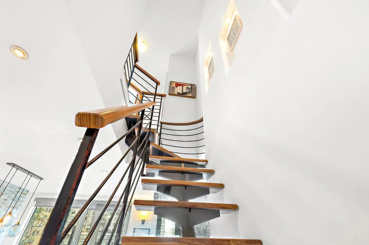 Luxurious 4 Bedroom Penthouse New York 0*,