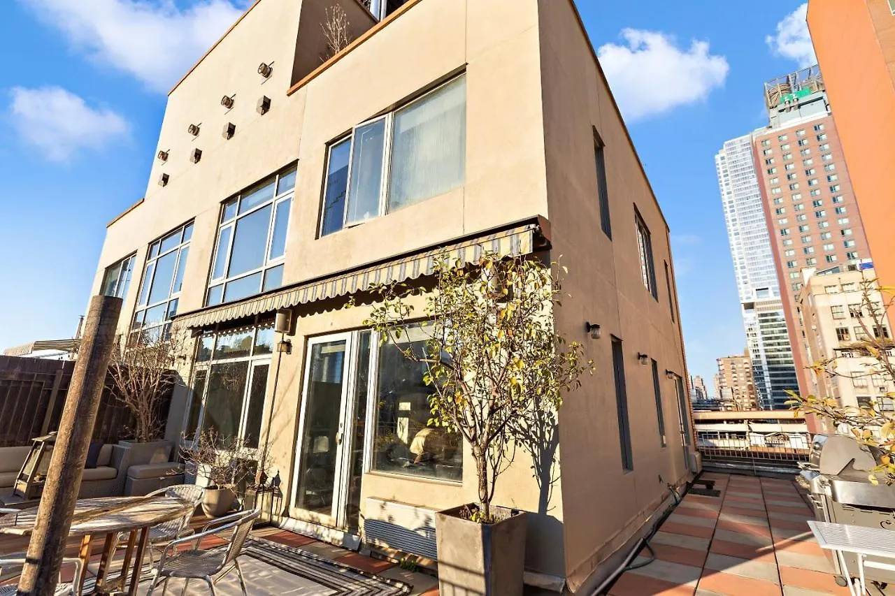 Luxurious 4 Bedroom Penthouse New York Apartment