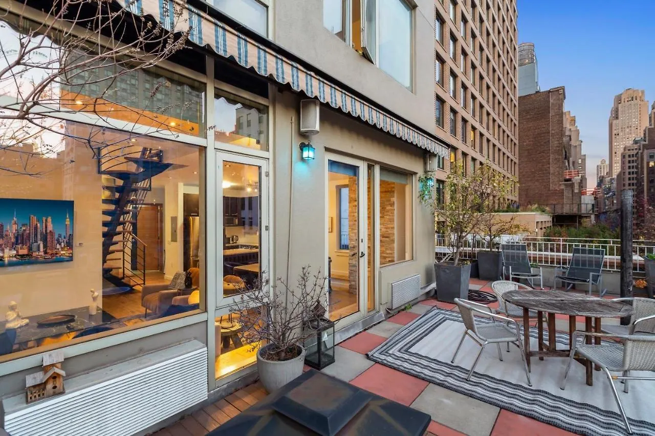 Luxurious 4 Bedroom Penthouse New York 0*,