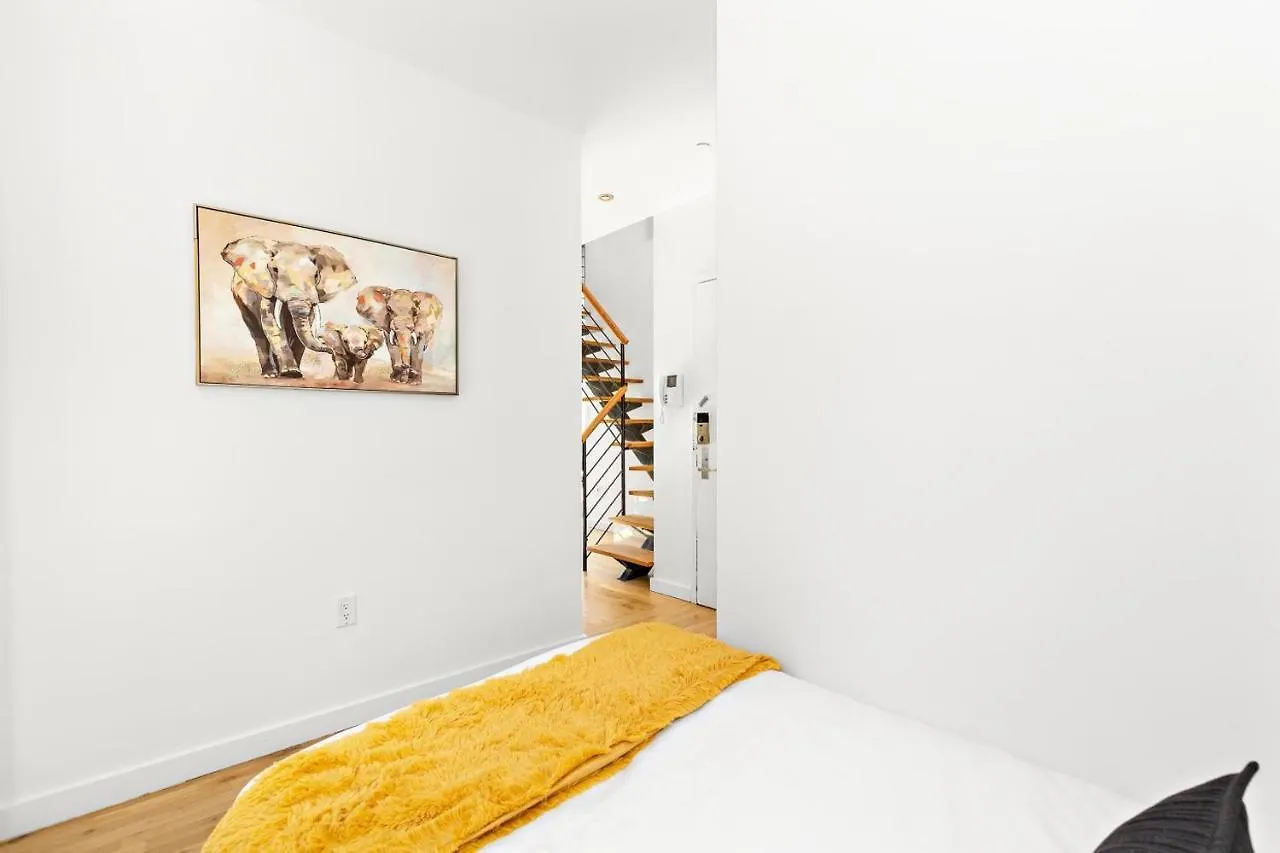 Luxurious 4 Bedroom Penthouse New York
